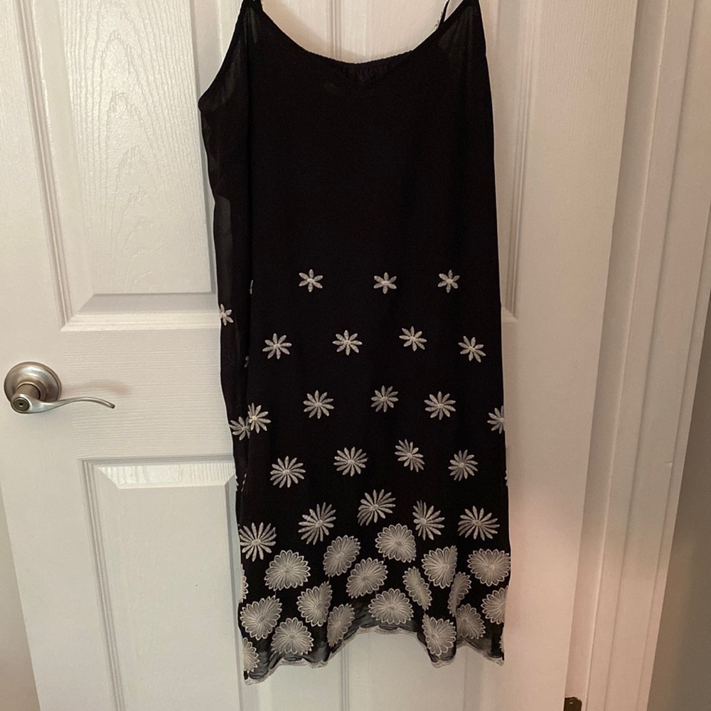 Black and white floral